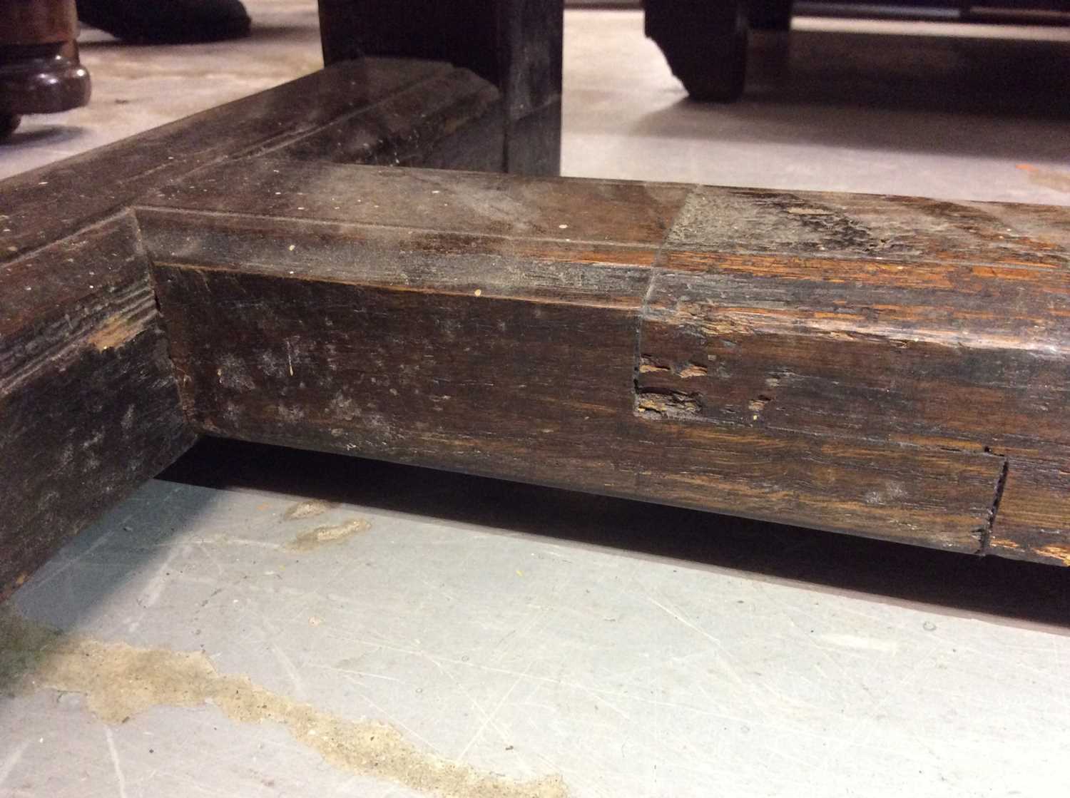 Late 17th / early 18th century oak refectory table - Image 10 of 11