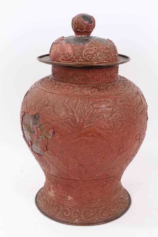 18th/19th century Chinese pressed cinnabar lacquer baluster vase - Bild 4 aus 14
