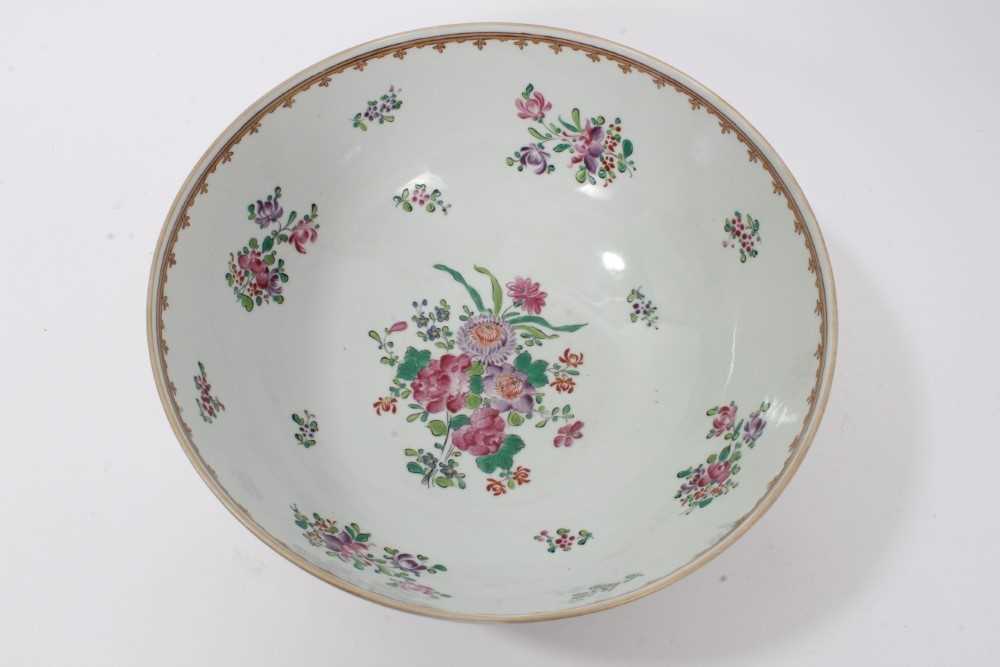 Late 19th century Samson porcelain armorial bowl - Image 6 of 8