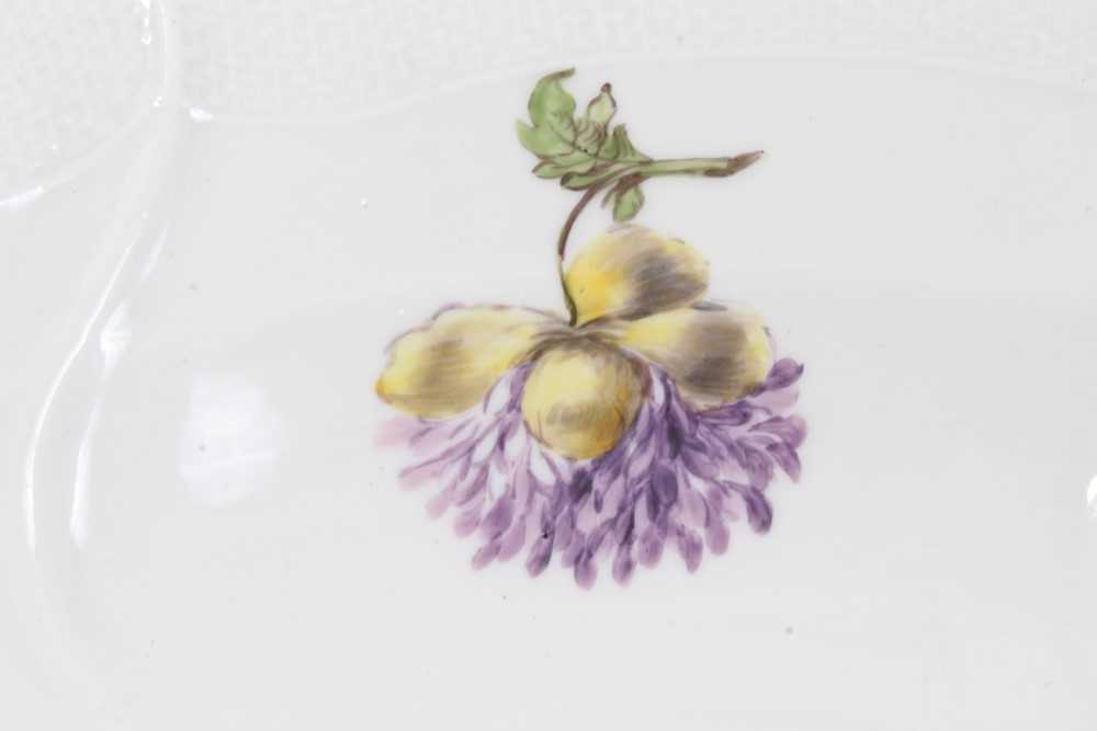 A Meissen large round charger, circa 1755 - Image 6 of 8