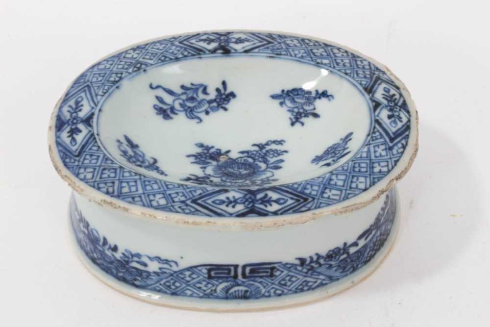 Three pieces of 18th century Chinese blue and white export porcelain, including landscape painted di - Image 7 of 19