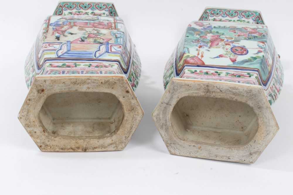 Good pair of 19th century Chinese famille rose porcelain vases - Image 6 of 16