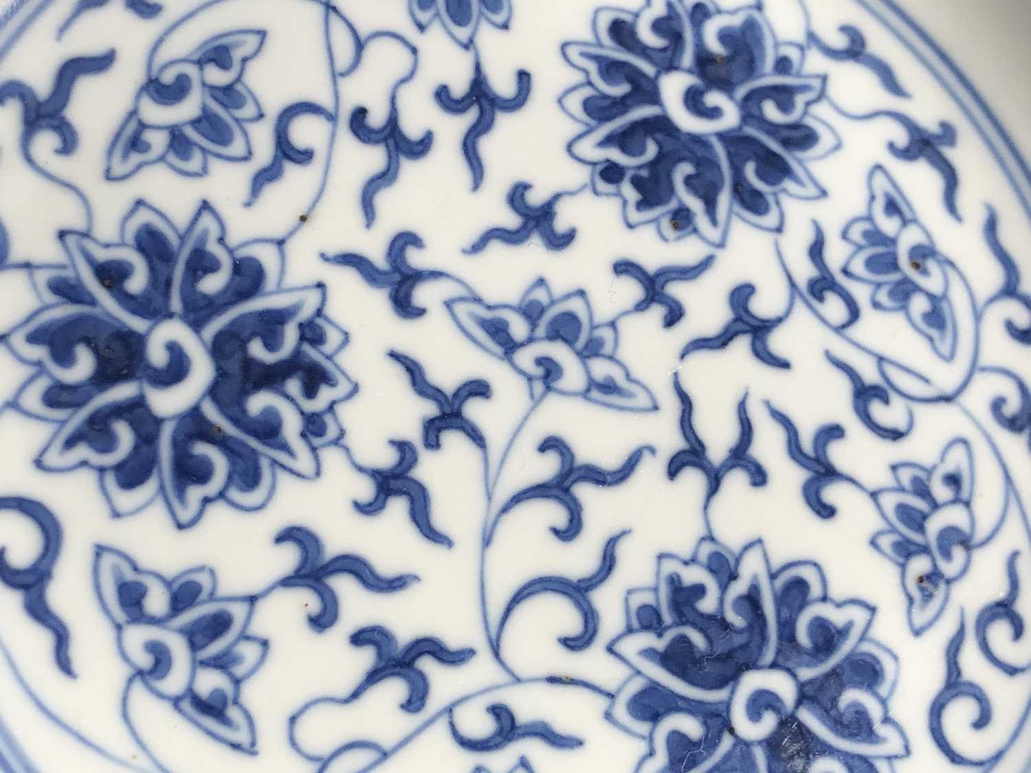 Pair of Chinese Guangxu blue and white saucer dishes - Image 22 of 27