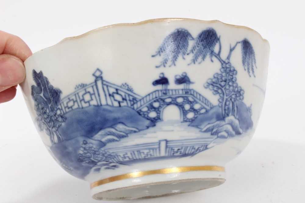 Three pieces of 18th century Chinese blue and white export porcelain, including landscape painted di - Image 15 of 19