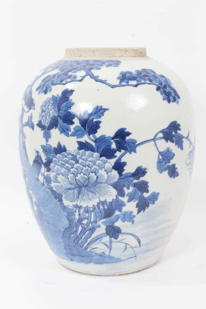 Chinese blue and white jar - Image 2 of 10