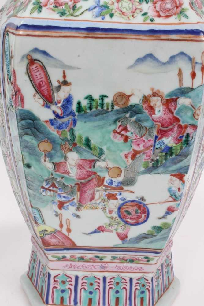 Good pair of 19th century Chinese famille rose porcelain vases - Image 10 of 16