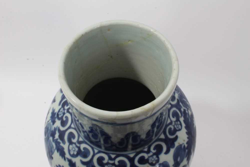 Large antique late 19th century Chinese blue and white porcelain vase and cover, of baluster form, d - Image 5 of 14