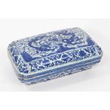 Chinese blue and white ‘Dragon’ box and cover, Wanli six-character mark