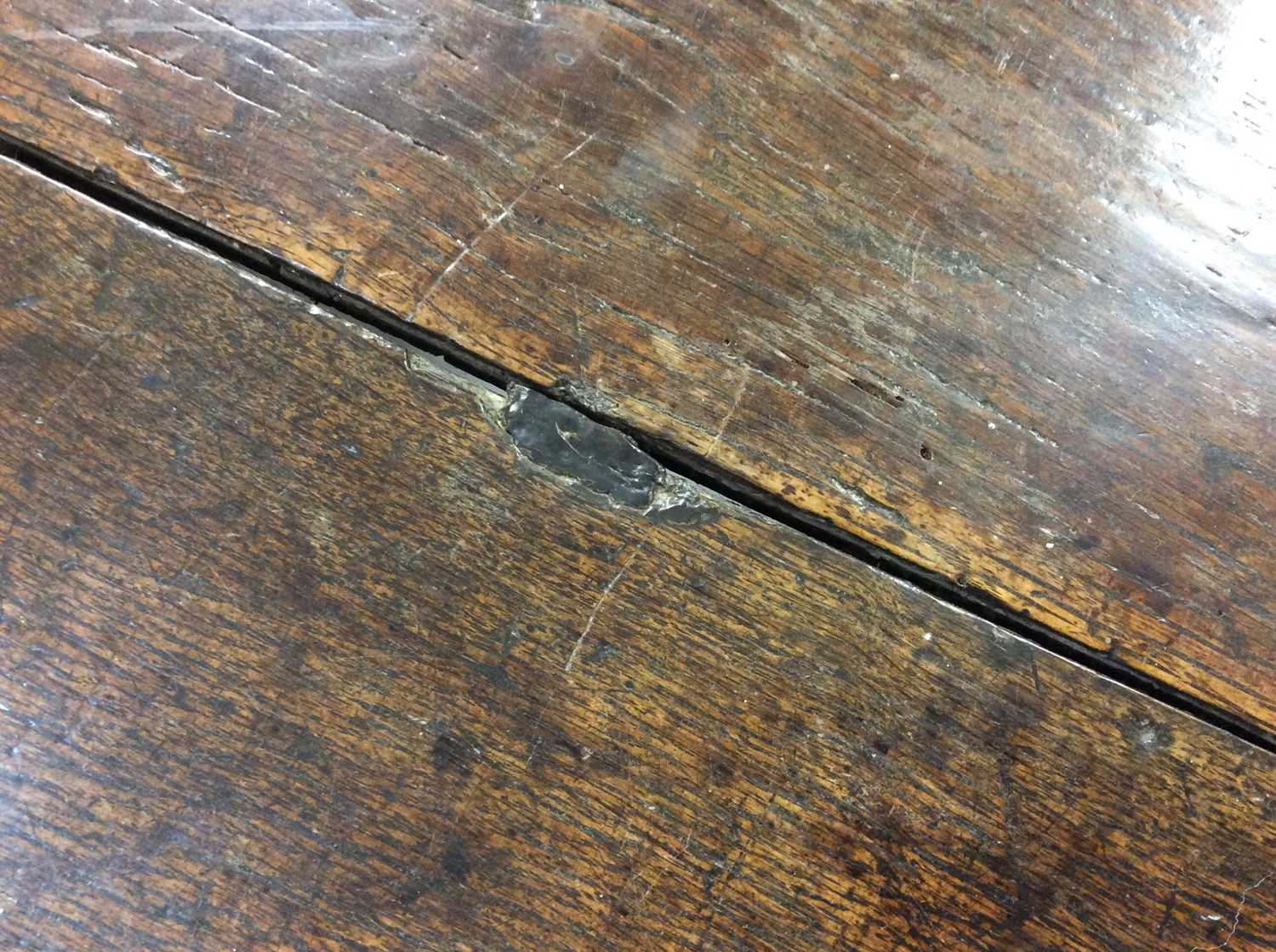 Late 17th / early 18th century oak refectory table - Image 8 of 11