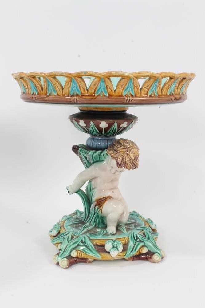 Good pair of Wedgwood majolica comports - Image 7 of 14