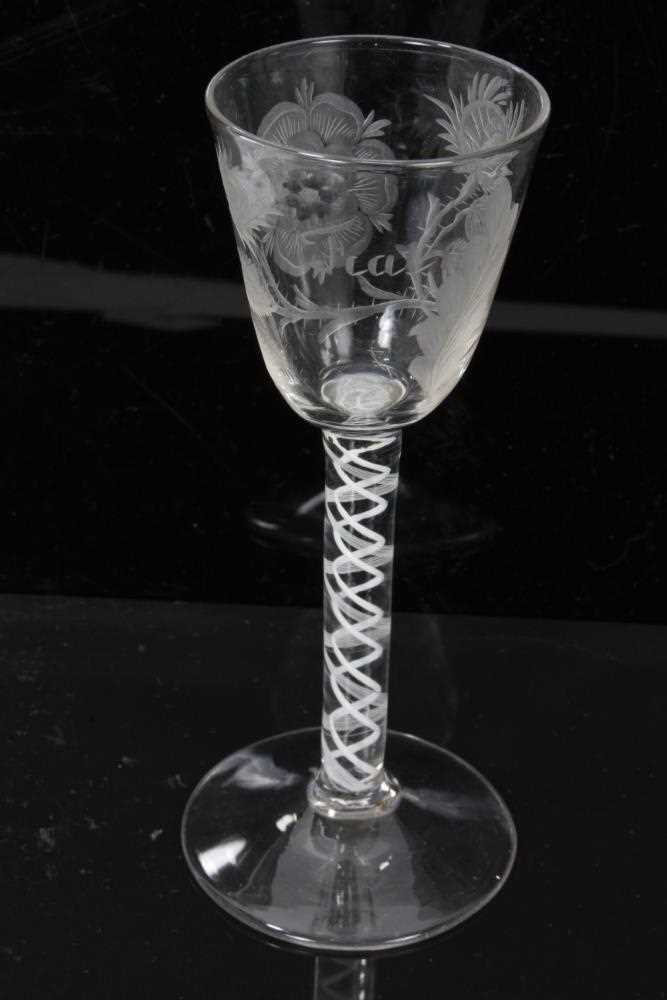 Georgian cordial glasses comprising a pair with Jacobite engraved rose, thistle, star and leaf decor - Image 6 of 13