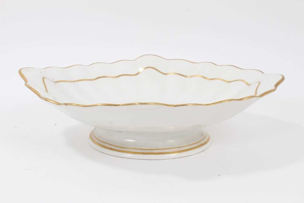A Derby centre dish, painted by George Complin, circa 1790 - Image 2 of 5