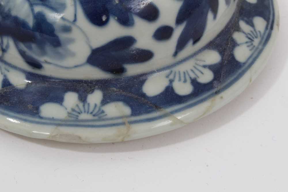 Large antique late 19th century Chinese blue and white porcelain vase and cover, of baluster form, d - Image 11 of 14