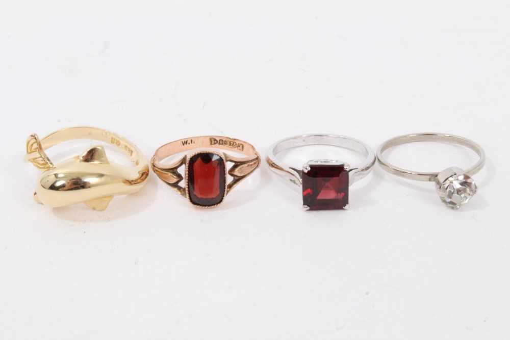 14ct gold dolphin ring, 9ct rose gold garnet ring, two other dress rings and two simulated pearl nec - Image 2 of 8