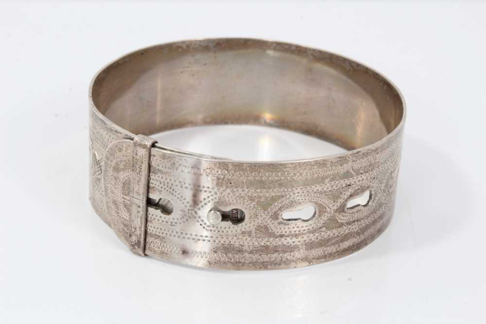 Six silver bangles - Image 9 of 14