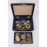 Antique leather jewellery box containing antique silver and paste-set lizard brooch, antique cameo b