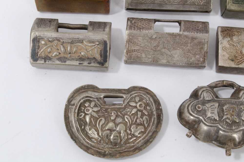 Collection of 15 Chinese silver, white metal and brass padlock style pendants - Image 4 of 9