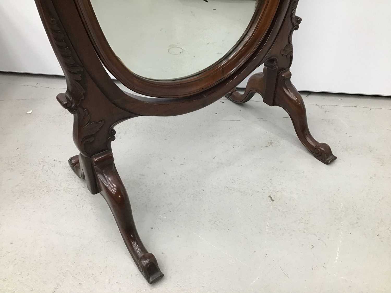 Victorian-style mahogany cheval mirror - Image 2 of 3