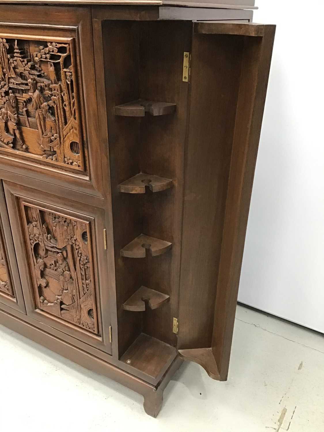 Chinese carved wooden cocktail cabinet - Image 6 of 8