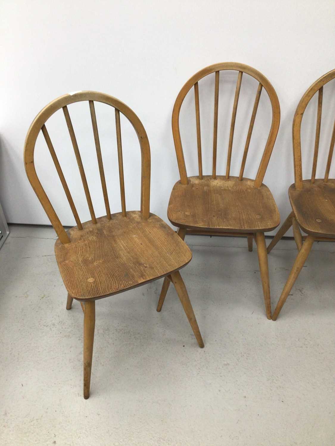 Ercol golden dawn dining table and ensuite set of four chairs - Image 6 of 7