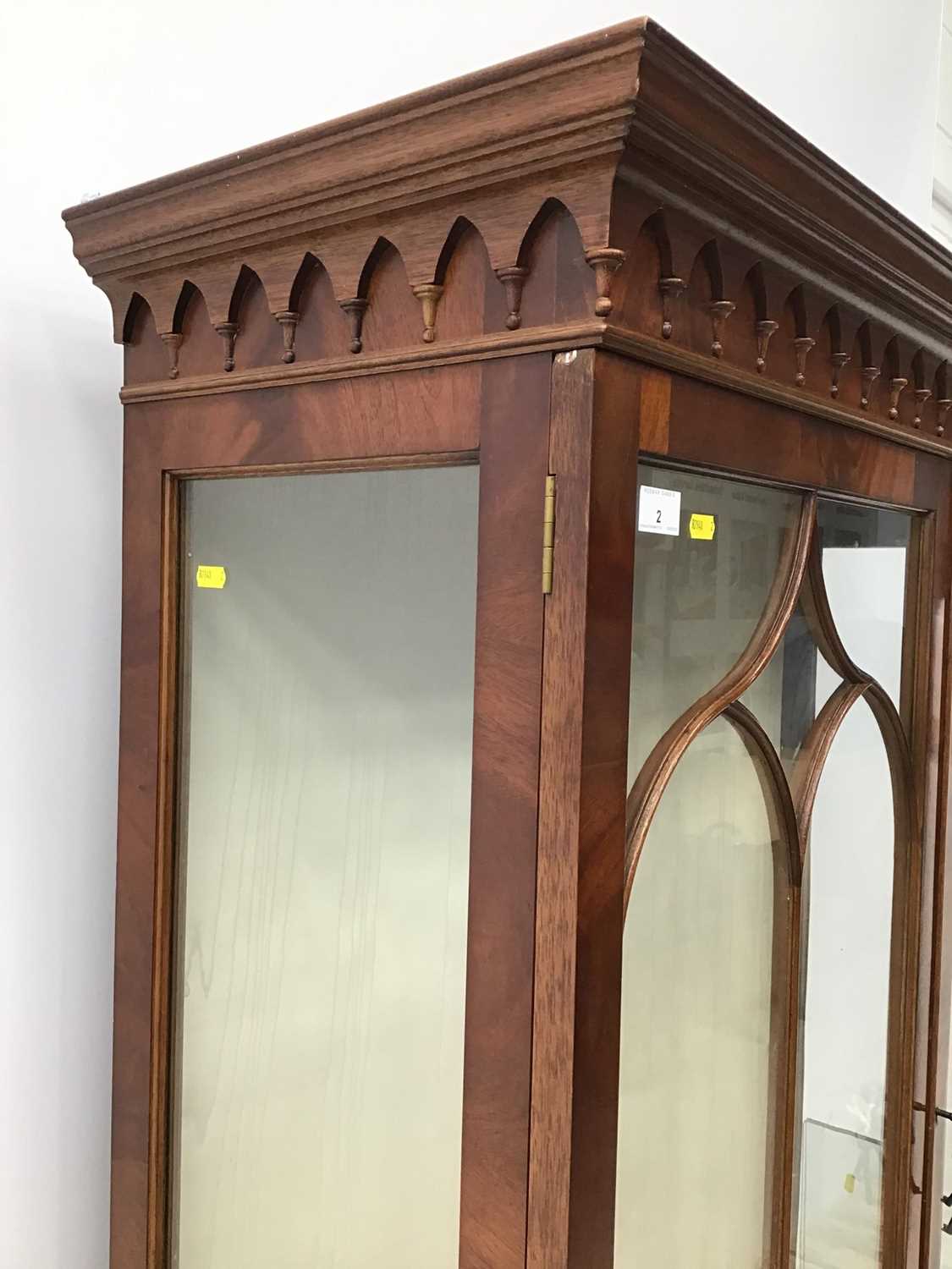 Good quality George III-style mahogany two height display cabinet, the top enclosed by gothic astrag - Image 2 of 7