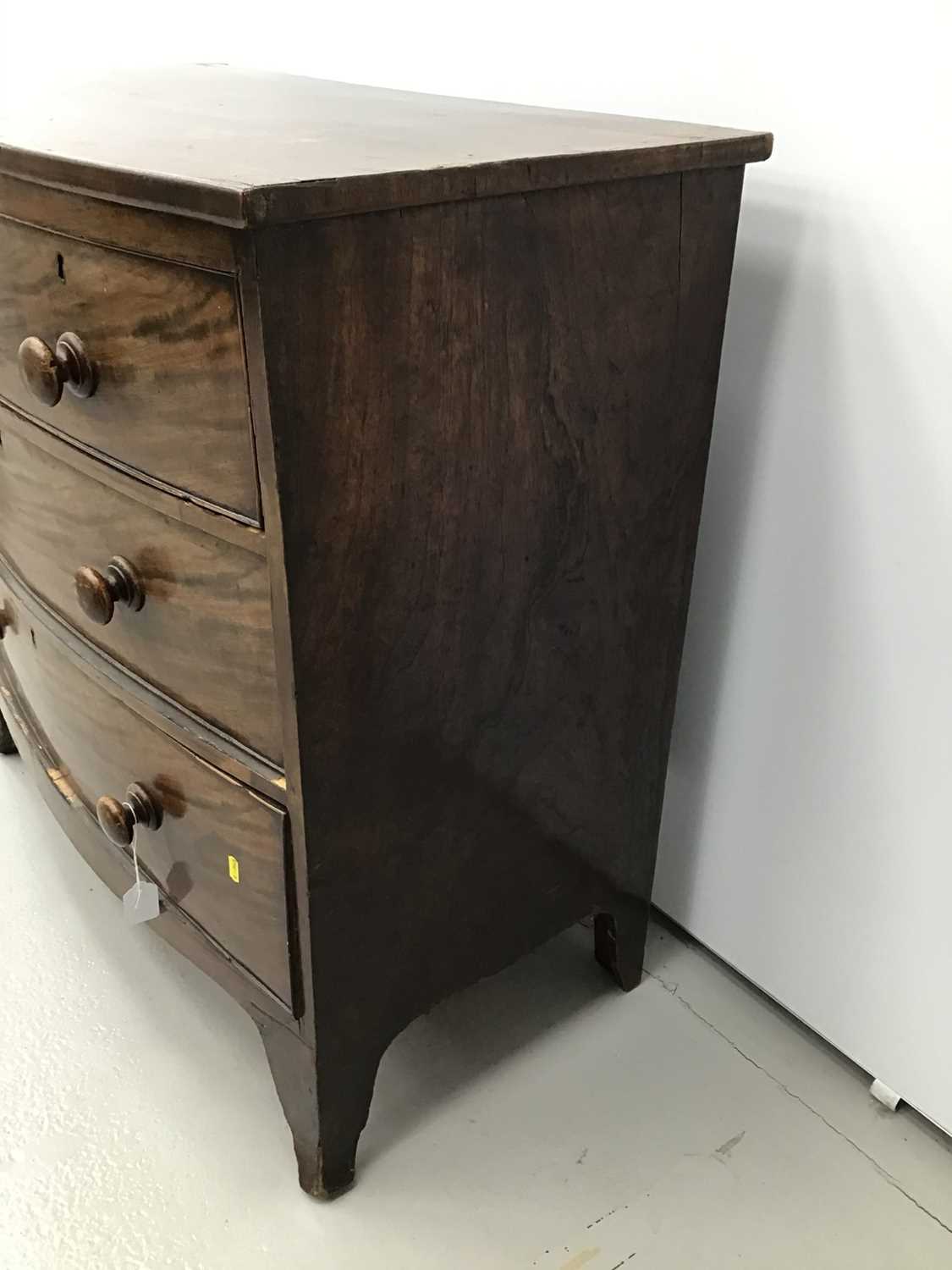 Small 19th century mahogany bow front chest of two short and two long drawers on splayed bracket fee - Image 3 of 4