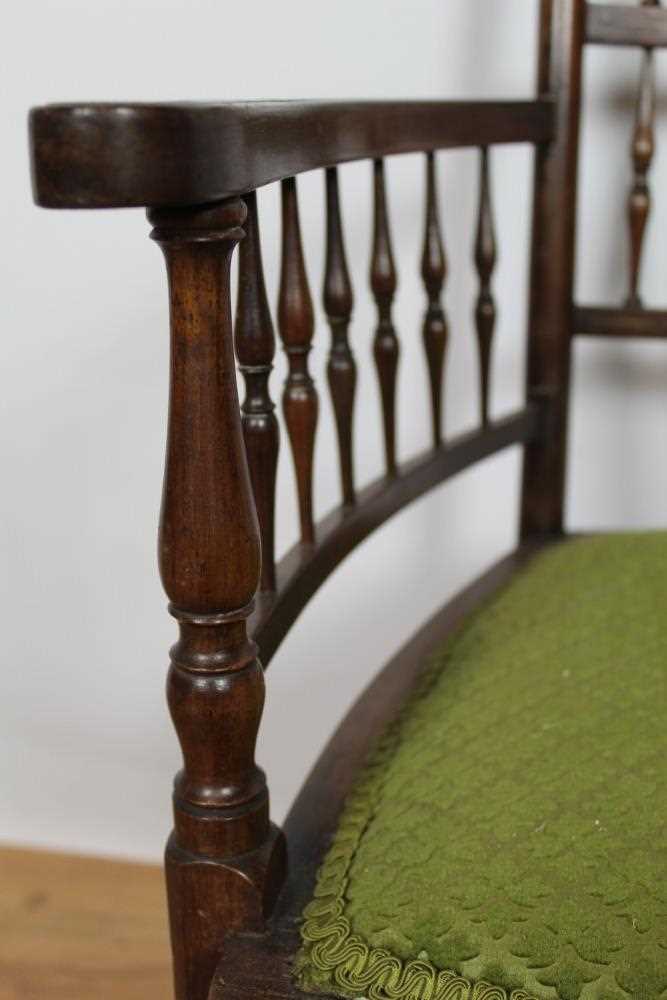 Regency rosewood and brass inlaid spindle back elbow chair - Image 6 of 9
