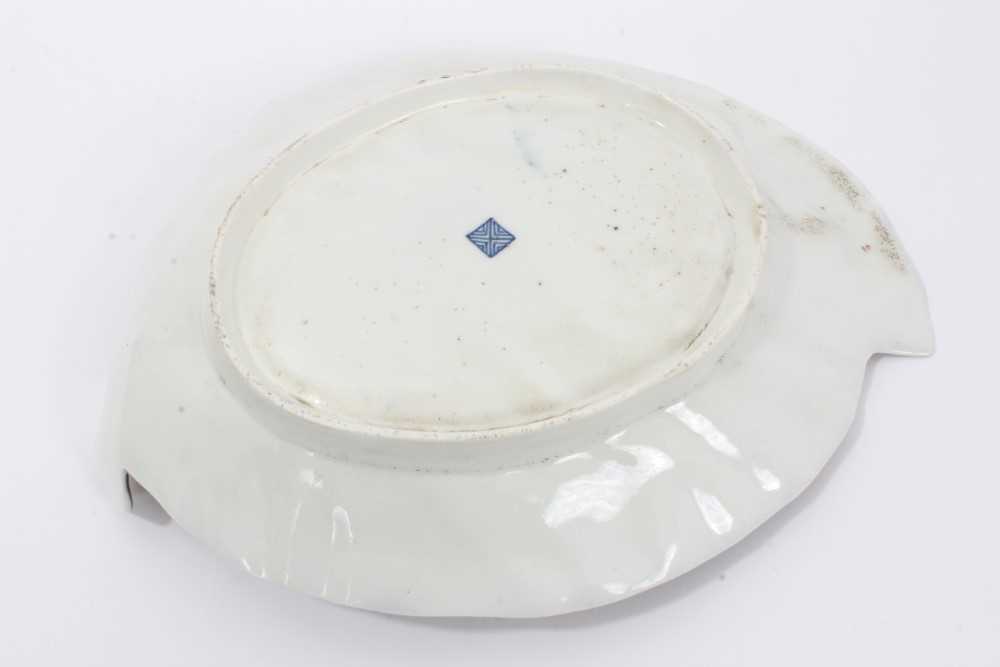 Pair of Worcester leaf-shaped dishes, c.1770 - Image 8 of 14