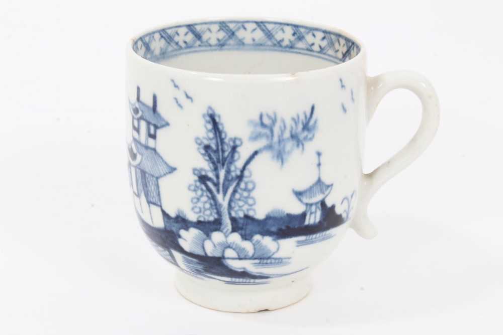 18th century Lowestoft blue and white coffee cup