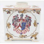 Large Samson Armorial Chinese-style porcelain tea caddy