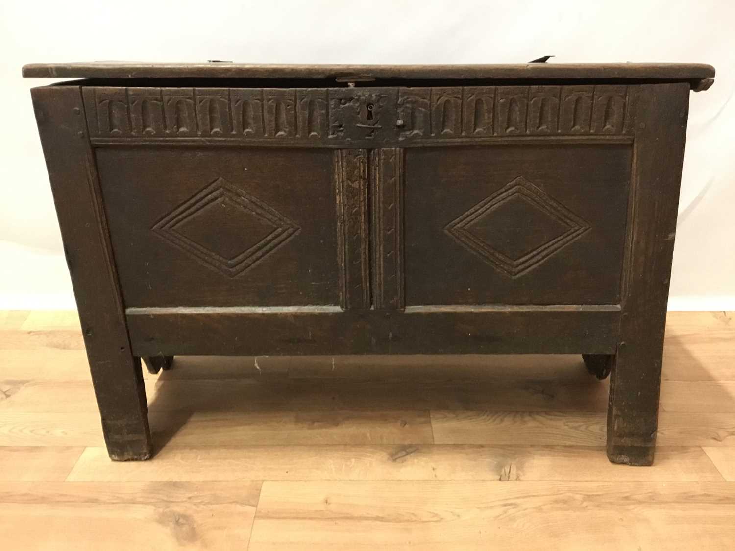17th century oak coffer of small proportions