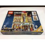 Lego Creator Expert 10232 Palace Cinema, with mini figs and instructions, Boxed