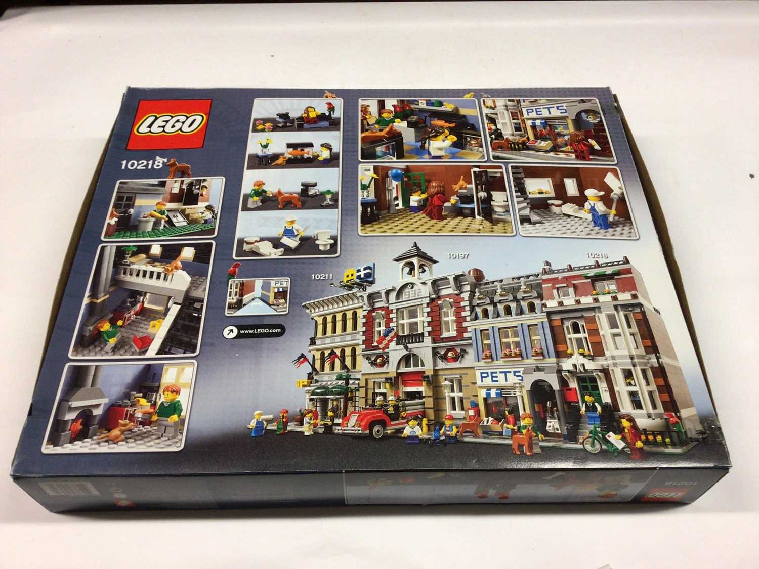 Lego Buildings 10214 Tower Bridge, 10218 Pet Shop, with instructions, Boxed - Image 4 of 4