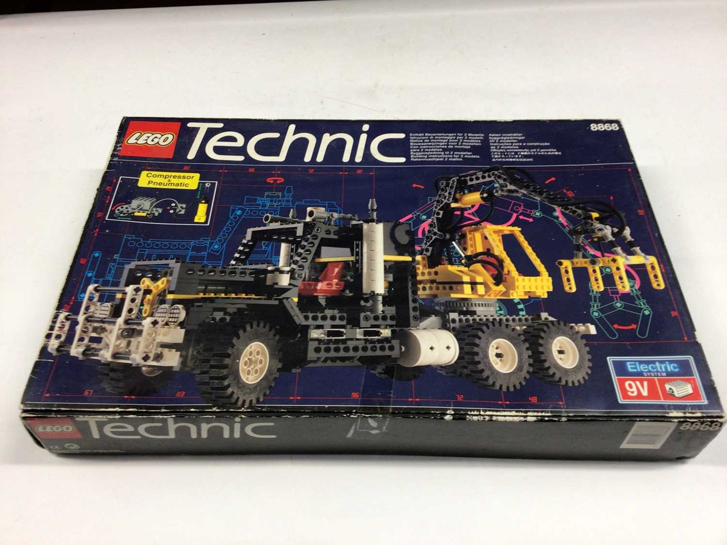 Lego Technic 8868 Pneumatic Crane Loader with instructions, Boxed