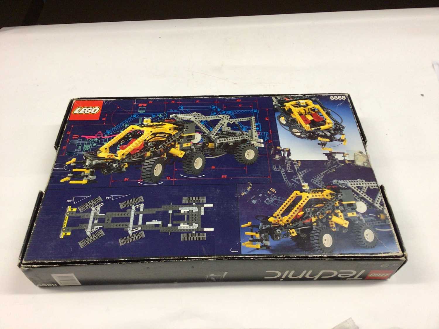 Lego Technic 8868 Pneumatic Crane Loader with instructions, Boxed - Image 2 of 2