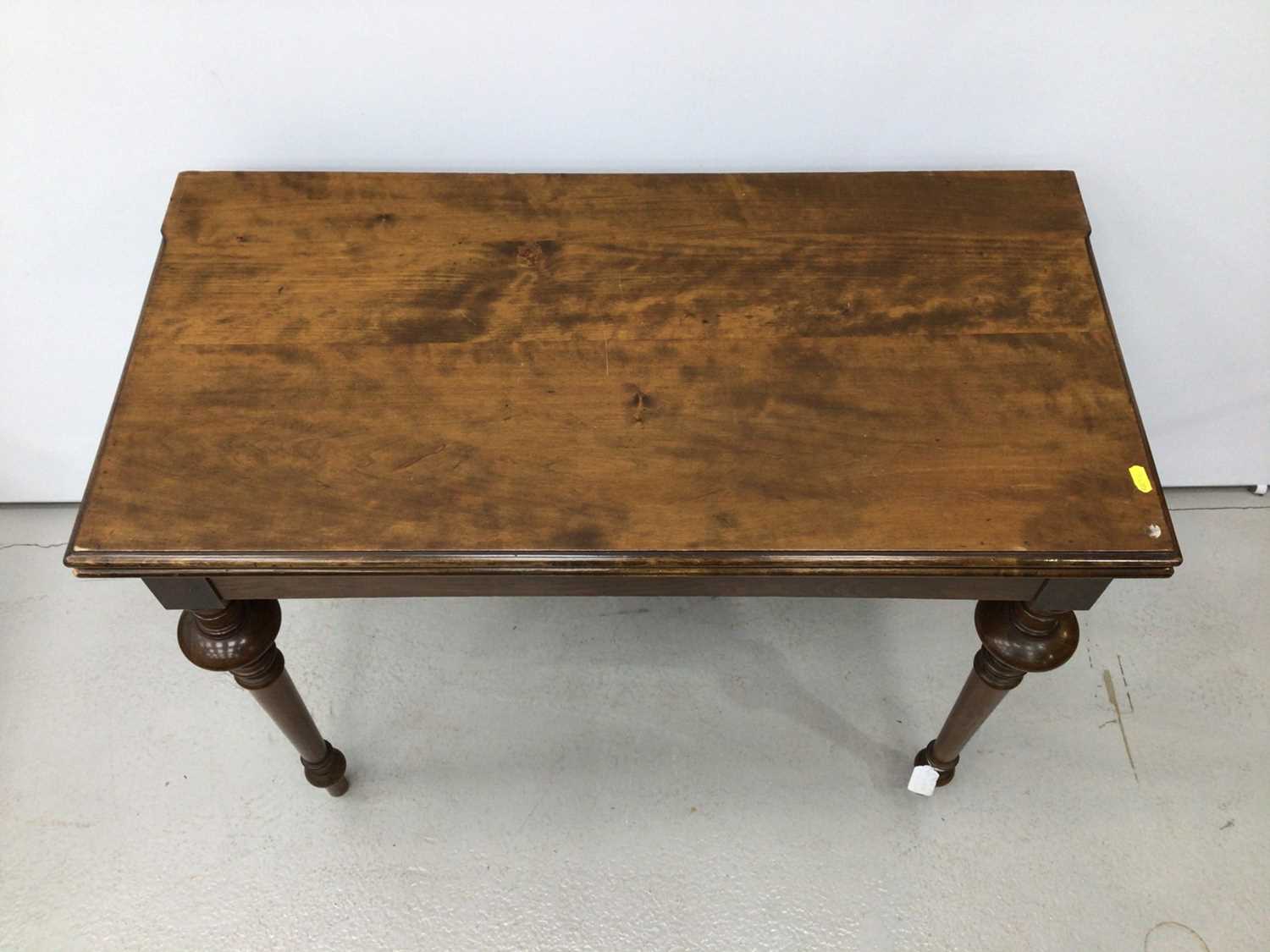 19th century walnut tea table - Image 3 of 5