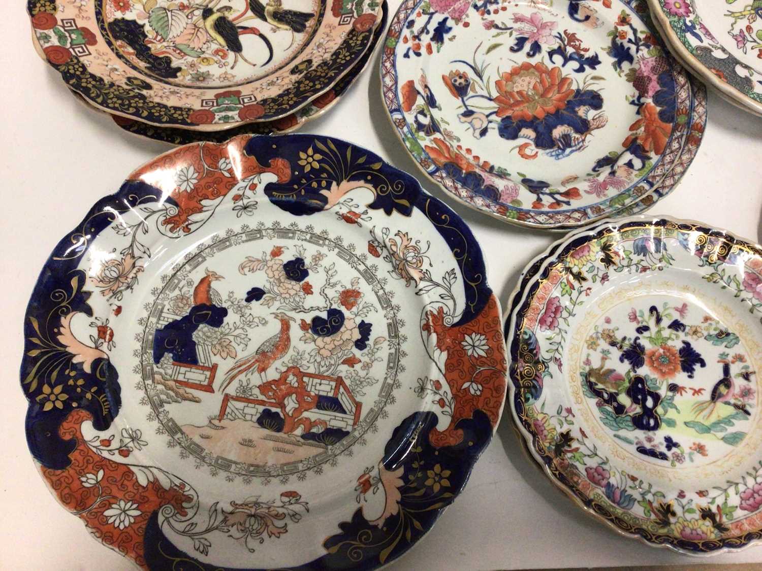 Good collection of 19th century Masons Ironstone plates and dishes, various patterns and marks (21 - Image 5 of 7