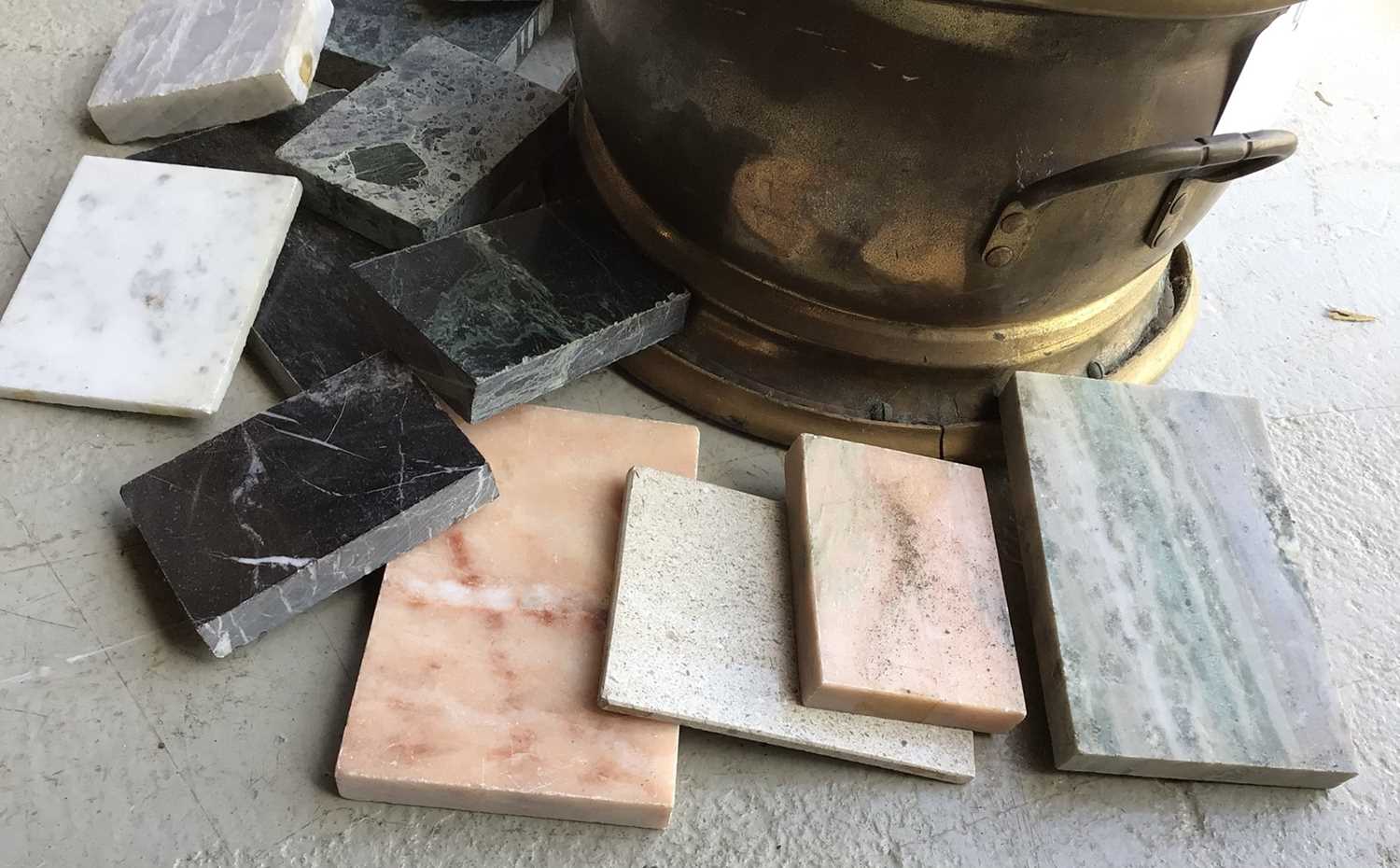 Selection of marble plinths and specimens, plus a brass coal scuttle - Image 2 of 5