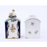 Lowestoft tea canister and cover, painted in blue with the Robert Browne pattern, with added enamel