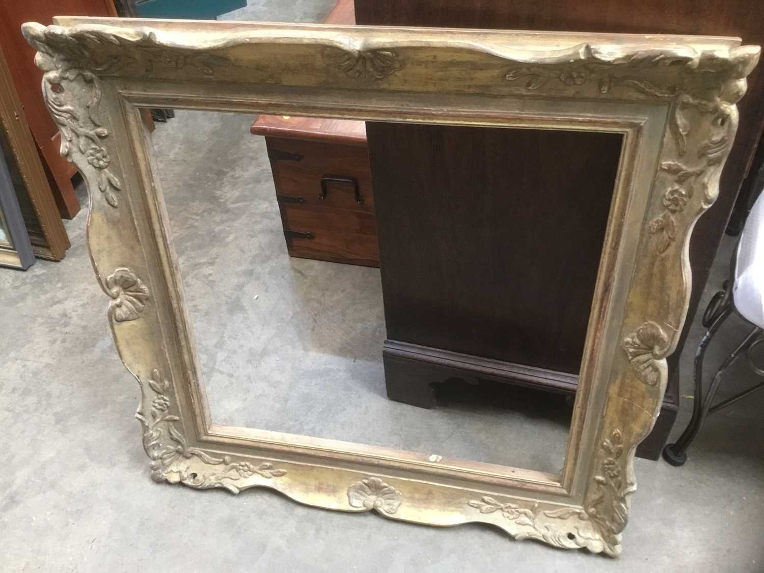 Good quality gilt frame