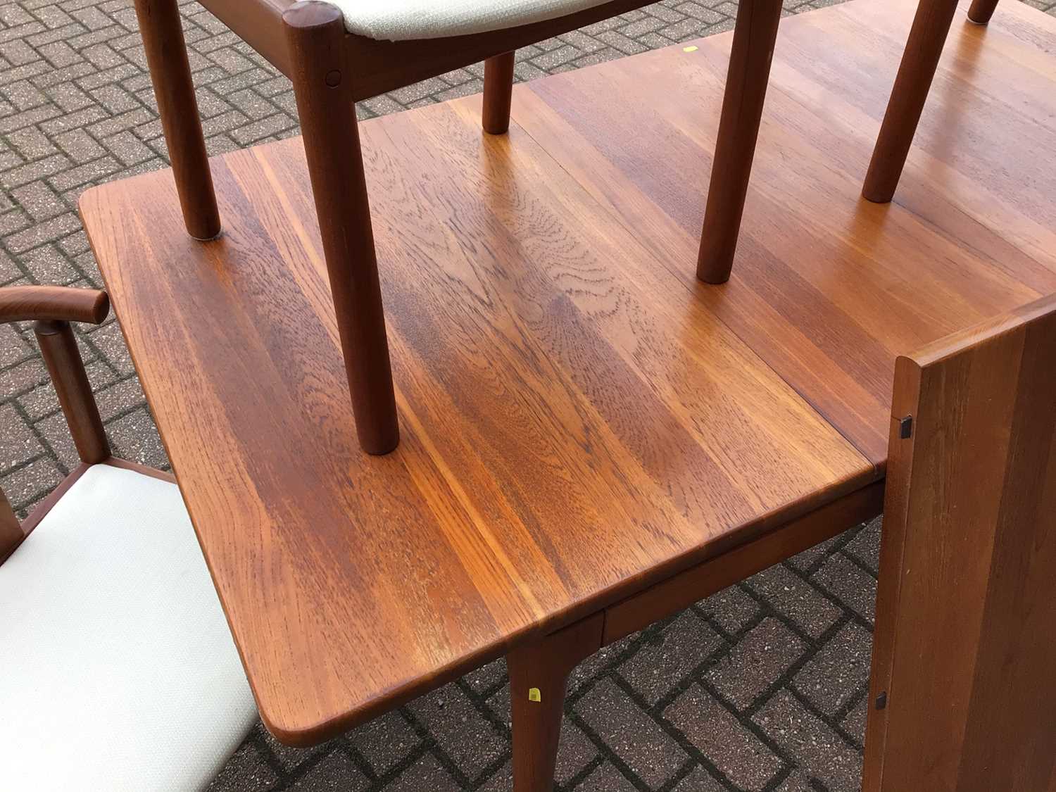 Mid century Danish Glostrup teak extending dining table approx 120cm x 90cm with two extra leaves 42 - Image 2 of 7