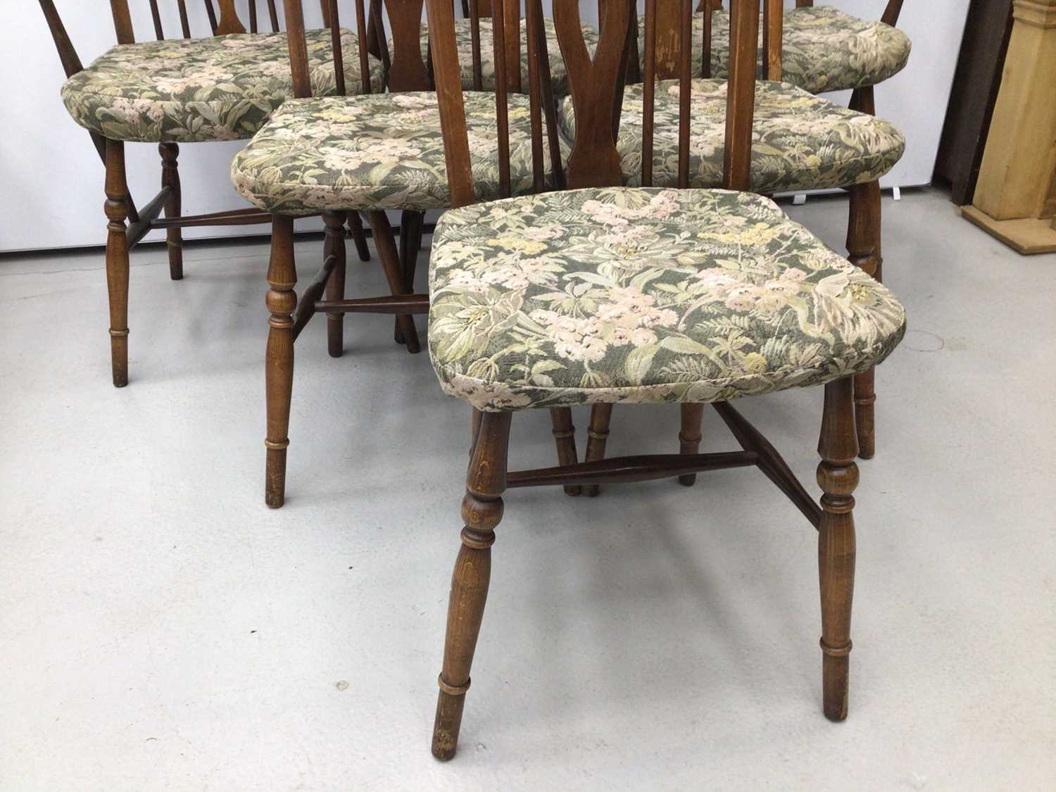 Oak oval drop leaf dining table and a set of six oak wheelback chairs - Image 6 of 7