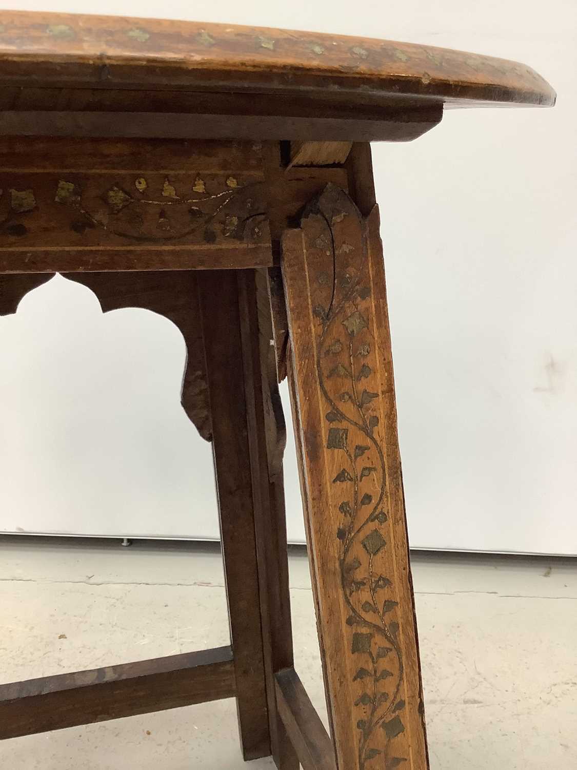 Eastern folding occassional table with brass inlay - Image 4 of 6