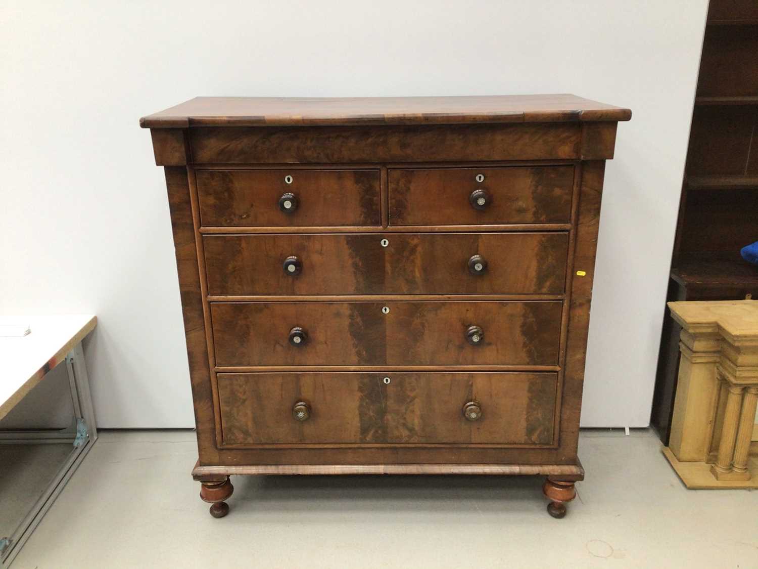 19th century mahogany chest with frieze drawer, two short and three long graduated drawers below on