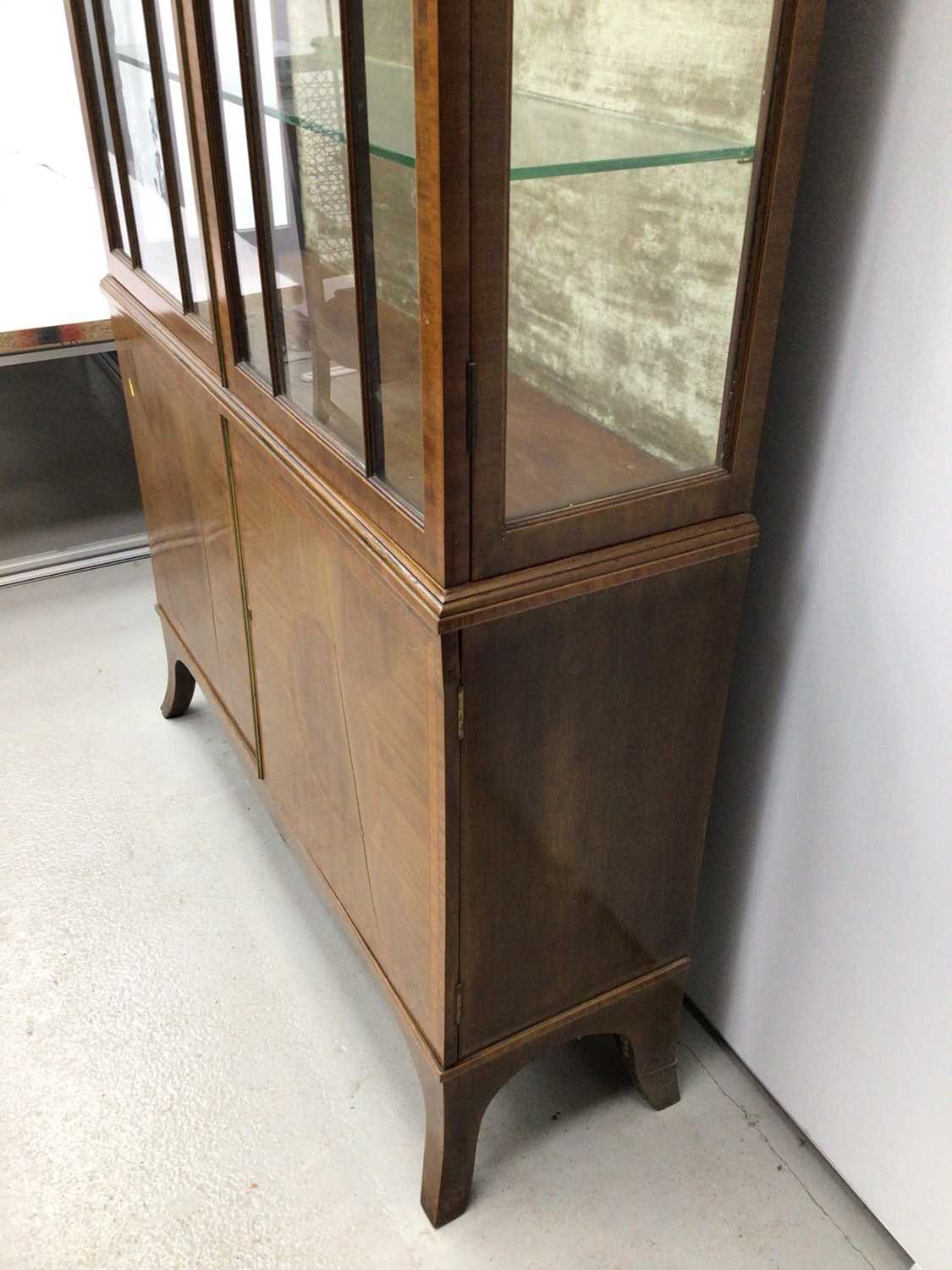 Good quality Edwardian inlaid mahogany display cabinet - Image 5 of 9