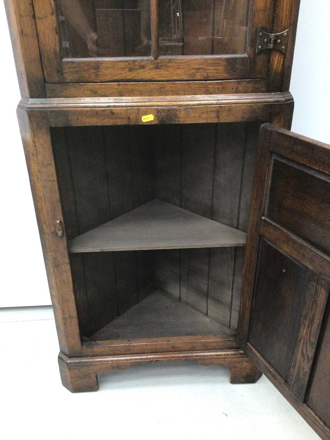 Antique style oak two height corner cupboard with glazed door above and panel door below 61cm wide x - Image 3 of 5