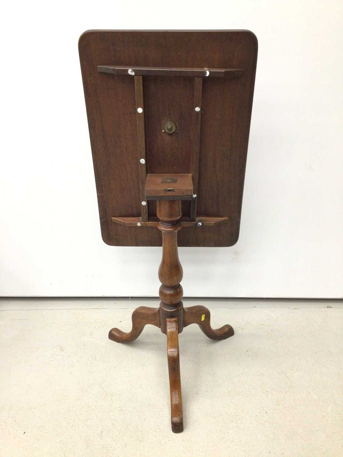 19th century mahogany wine table with tilt top on turned column and three hipped splayed legs 66.5cm - Image 2 of 4