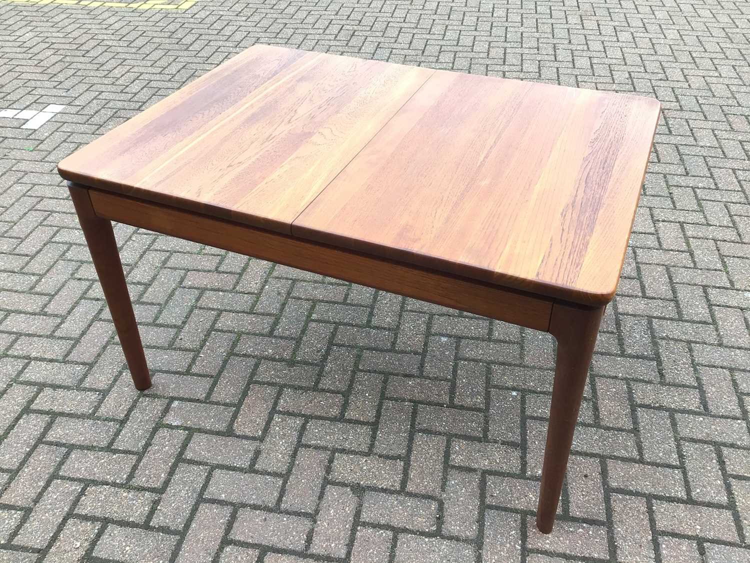 Mid century Danish Glostrup teak extending dining table approx 120cm x 90cm with two extra leaves 42 - Image 5 of 7