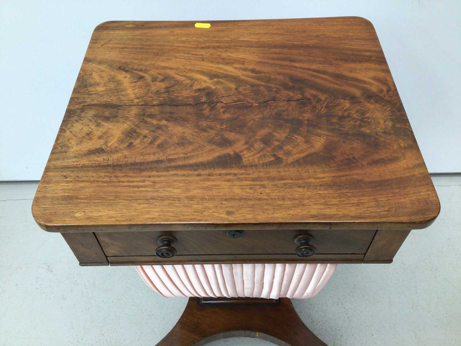 19th century mahogany sewing table with single drawer and sliding needlework well below on quatrefoi - Image 5 of 5