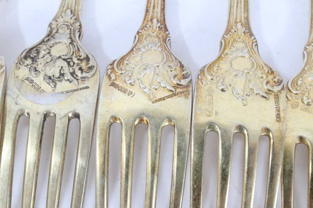 Twelve late 19th/early20th century German Silver-Gilt Dessert Forks, Rococo pattern, from the Royal - Image 10 of 12